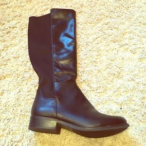Black riding boots-stretchy calf