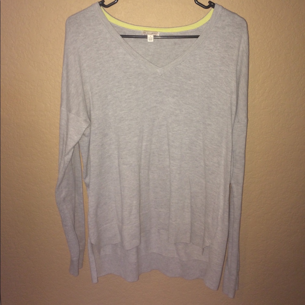 Gap sweater