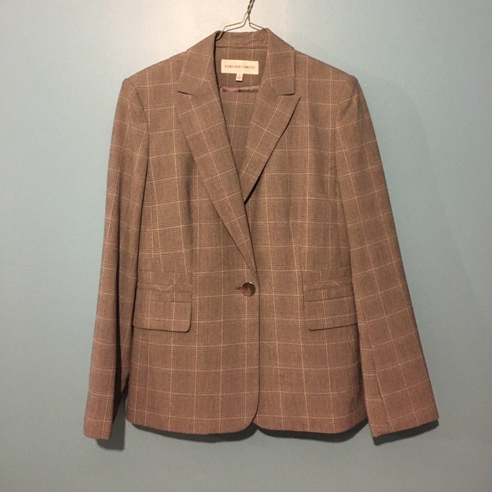Pant Suit