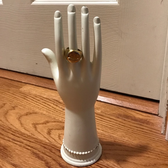 Coach poppy gold ring size 7 - Picture 1 of 3