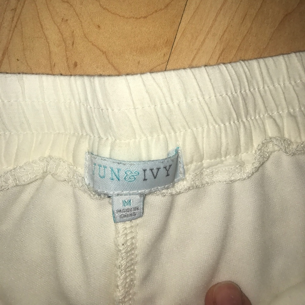Shorts - Picture 3 of 3