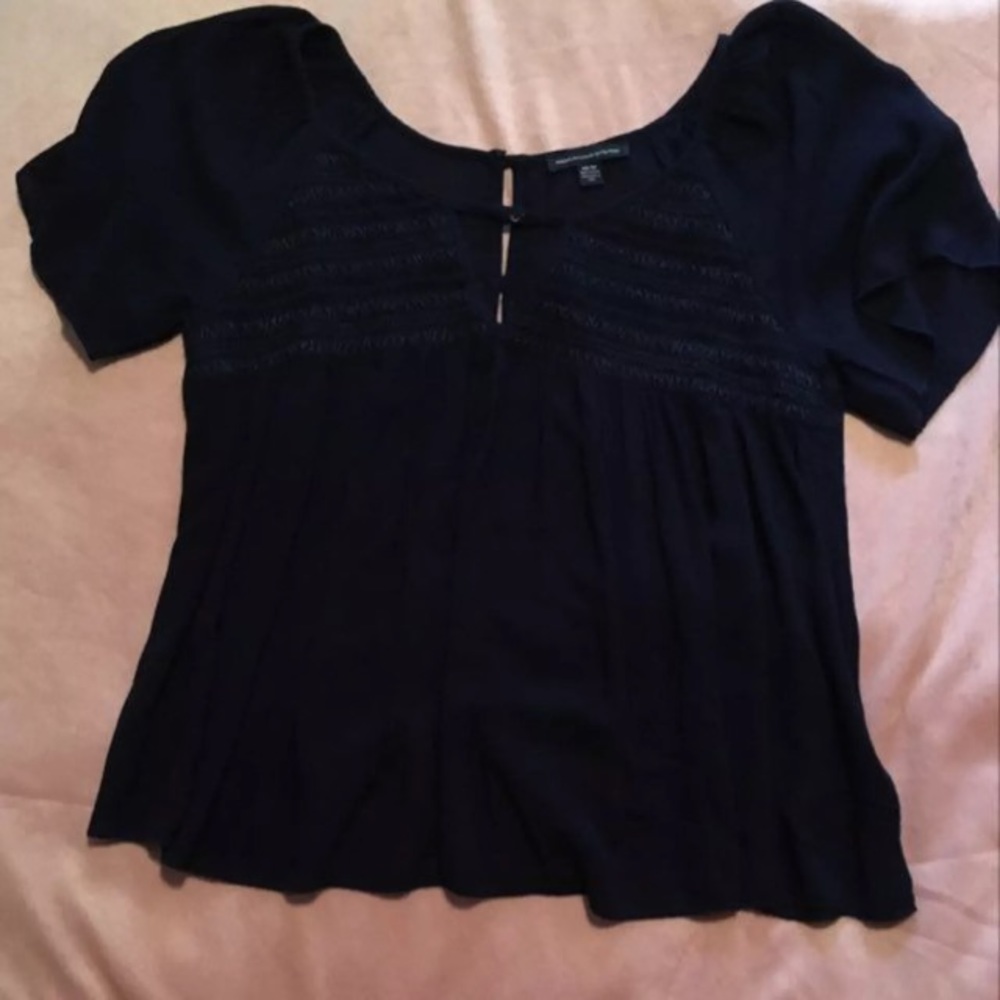 American Eagle Flowy Shirt