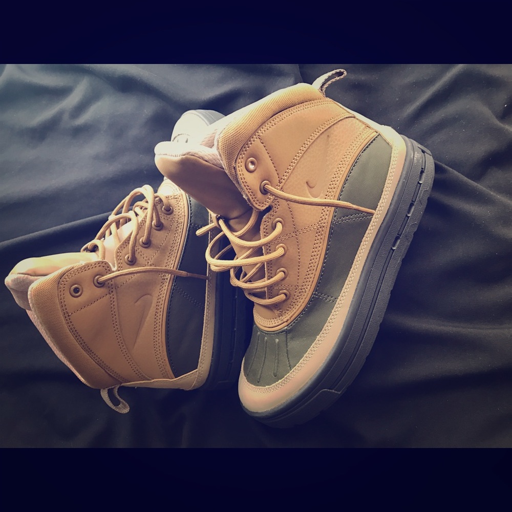 Nike boots