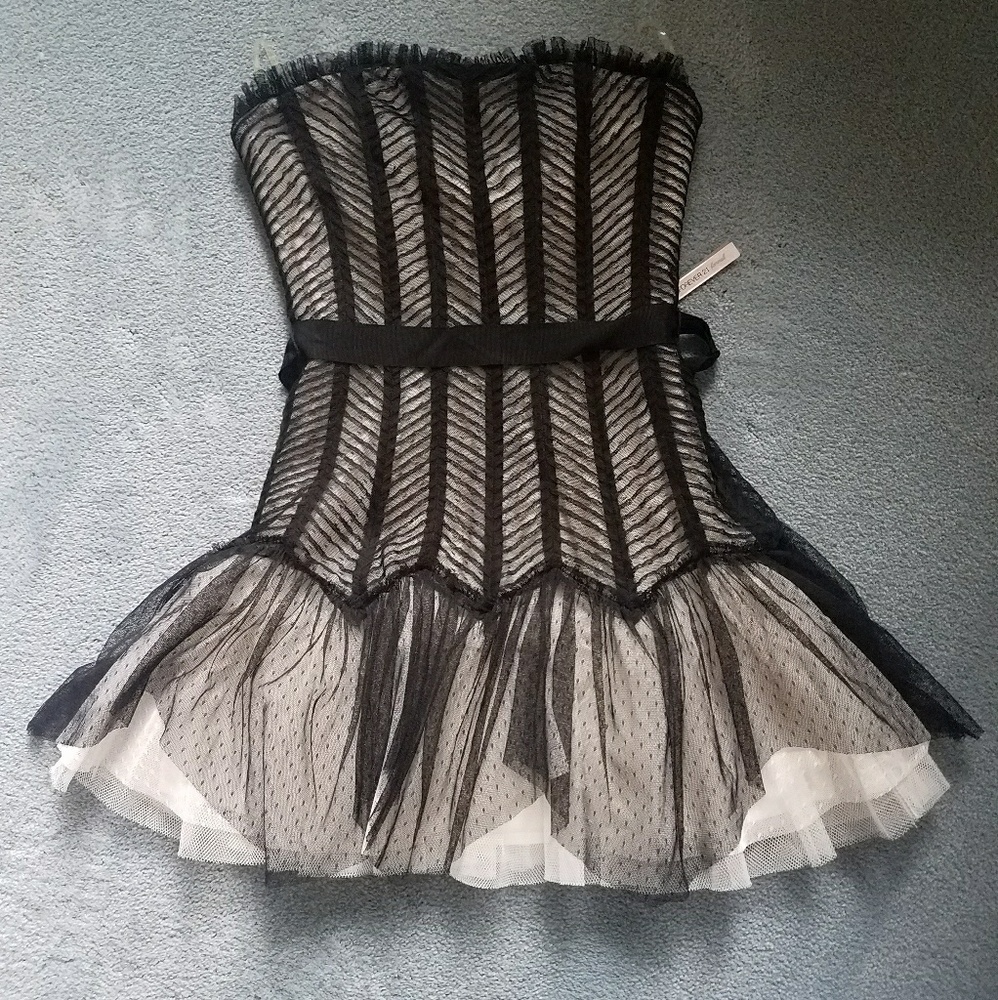 Black and white tulle cocktail dresd