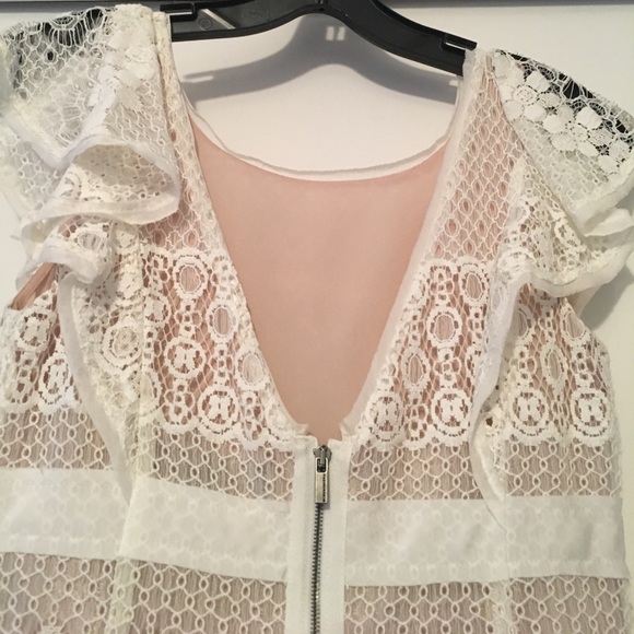 Gorgeous white lace BCBG dress! - Picture 6 of 8