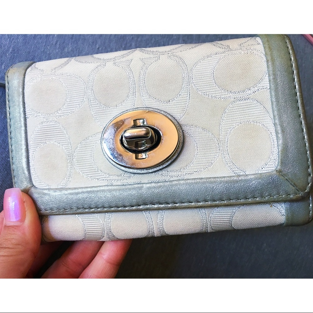 *USED* COACH Wallet