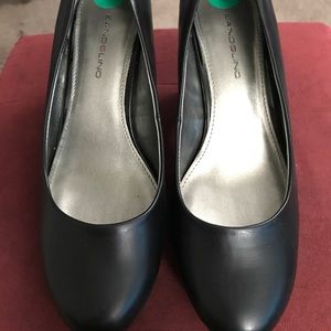 Bandolino shoes black size 8