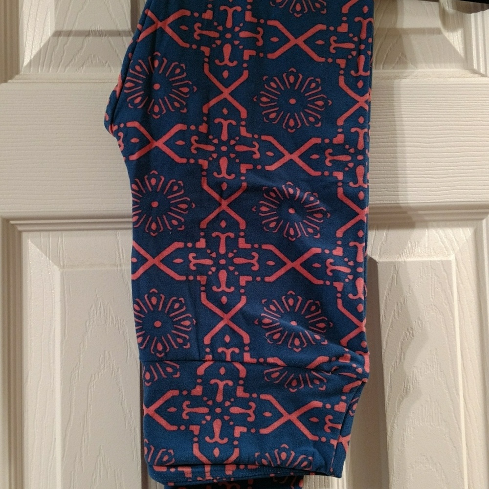 NWOT LulaRoe leggings