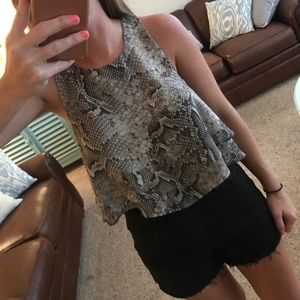 Show Me Your MuMu King Crop Top