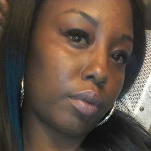 Meet your Posher, Lavinia