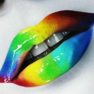 Meet your Posher, Donielle