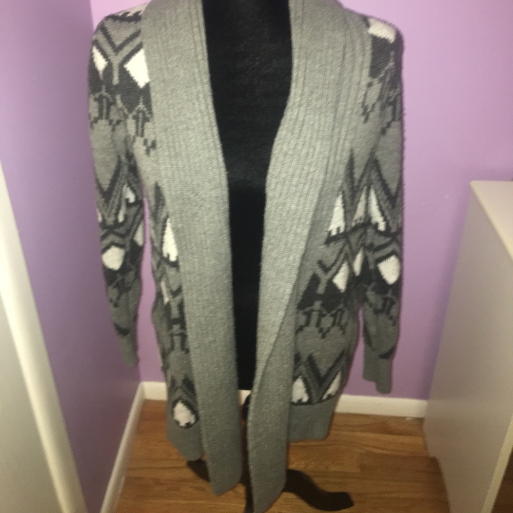 Knitted gray cardigan