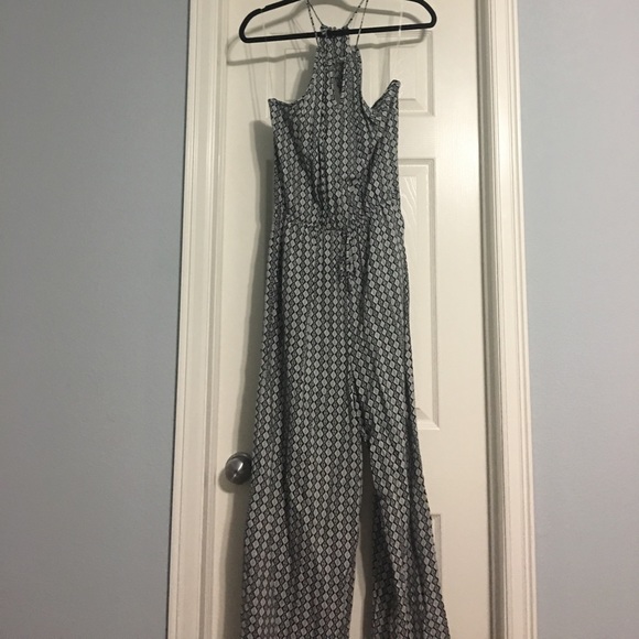 Jump suit - Picture 1 of 3
