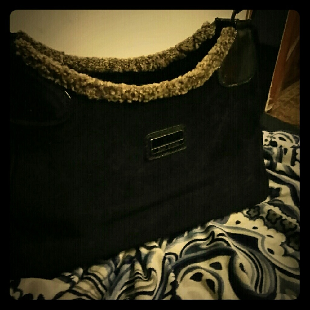 Stuart Wietzmen sholder bag