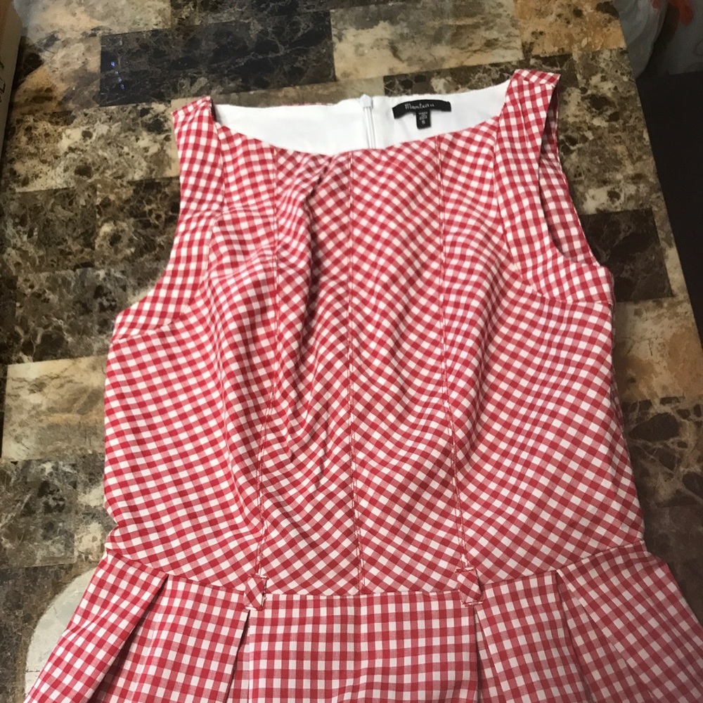 Cute red peplum top !!