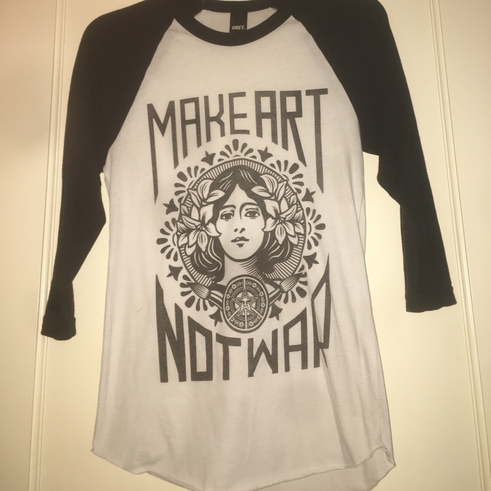 Baseball tee