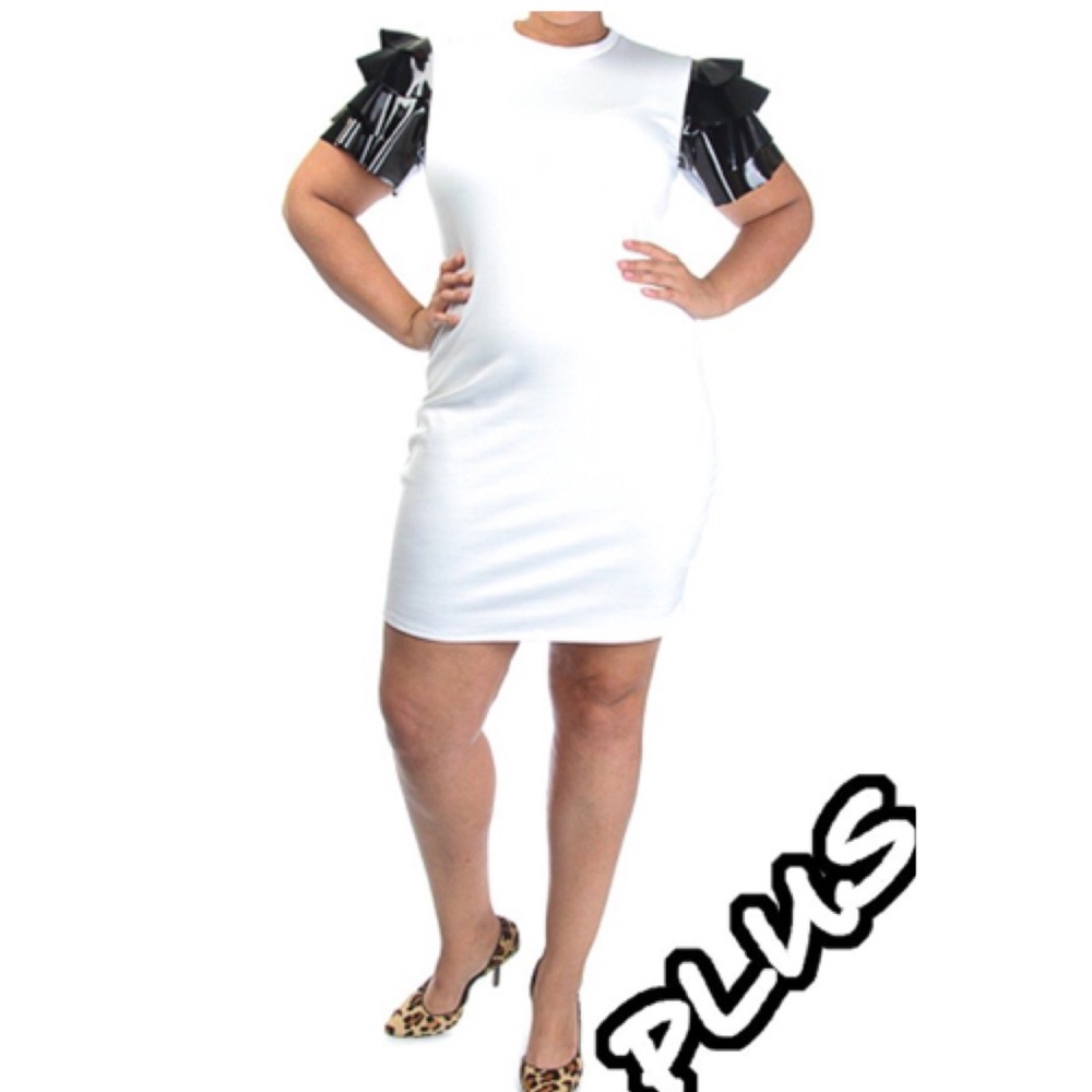 💎Plus Faux Leather Ruffle sleeved Tube Dress