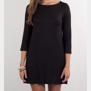 Hourglass Lilly Black Shift Dress S