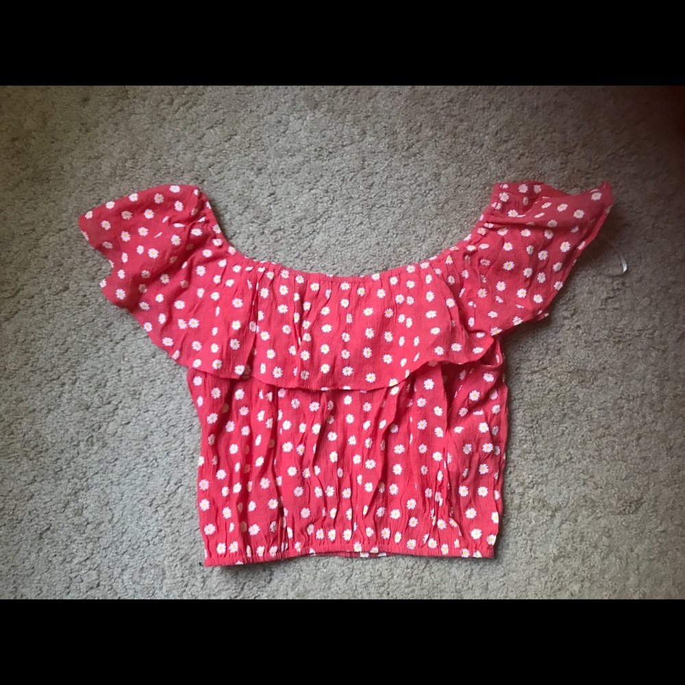 Cute crop top !!