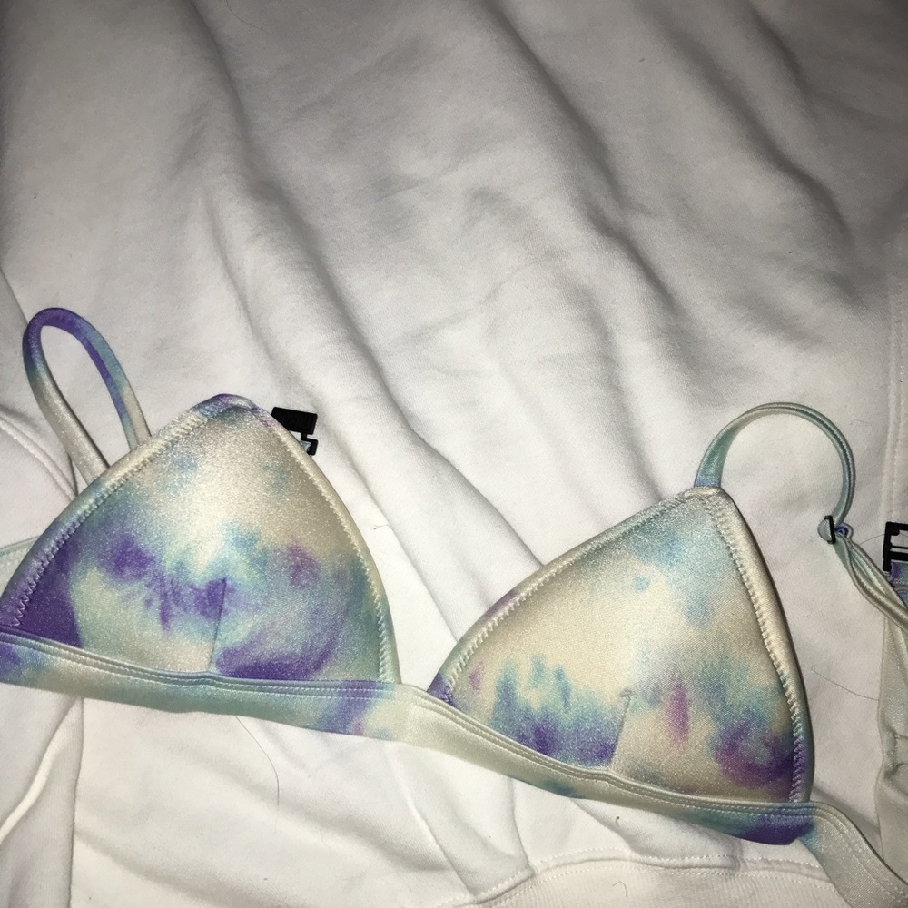 Triangl Suit Top! (bottoms too, not pictured)