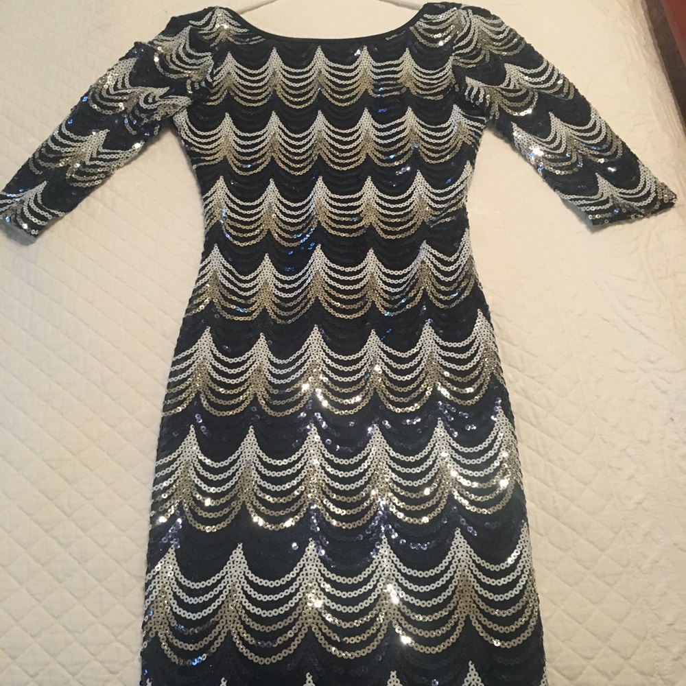 Sequined Holiday Dress with sleeves 👗