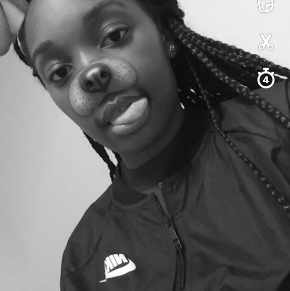 Meet your Posher, Myaa - Picture 2 of 2