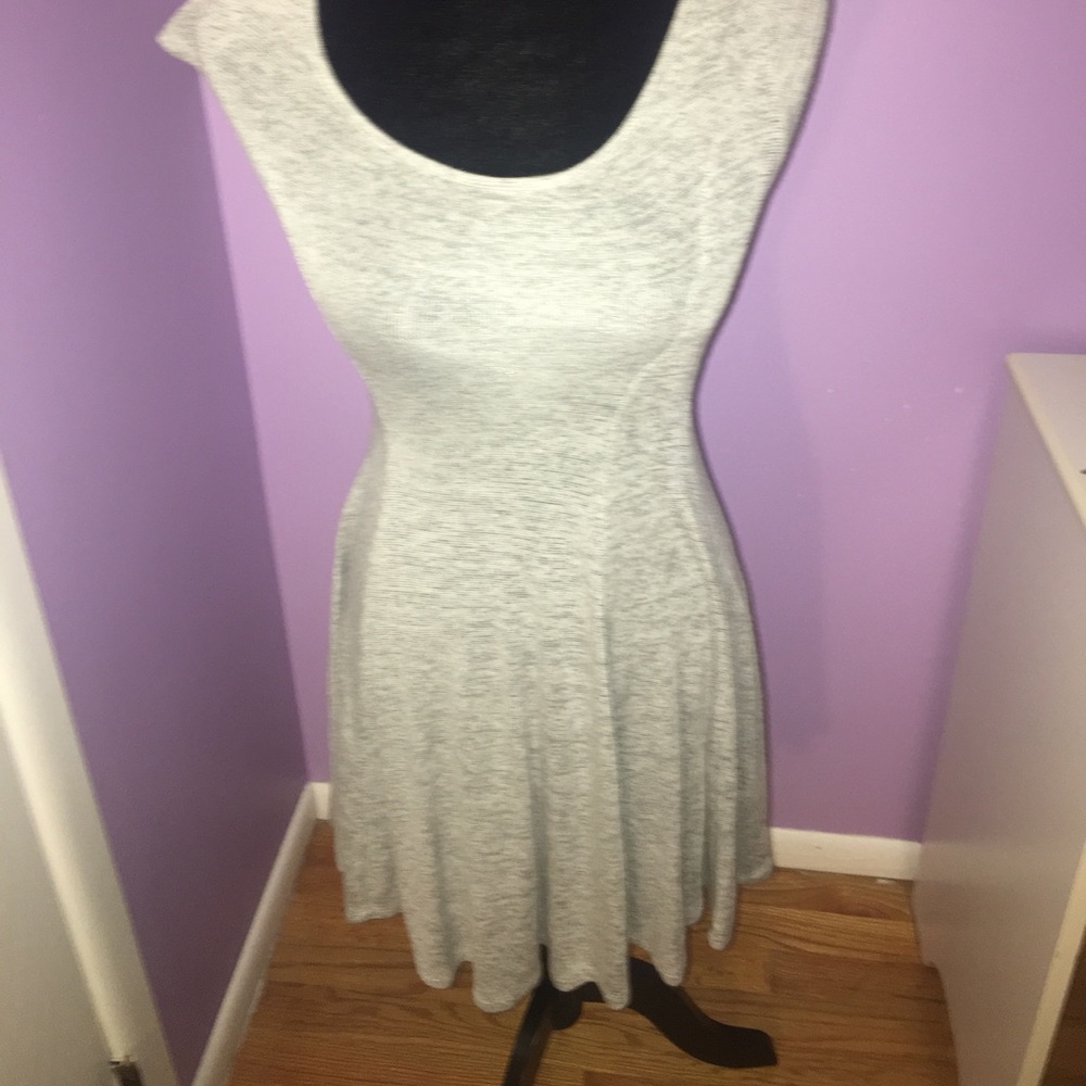 Stretchy gray dress