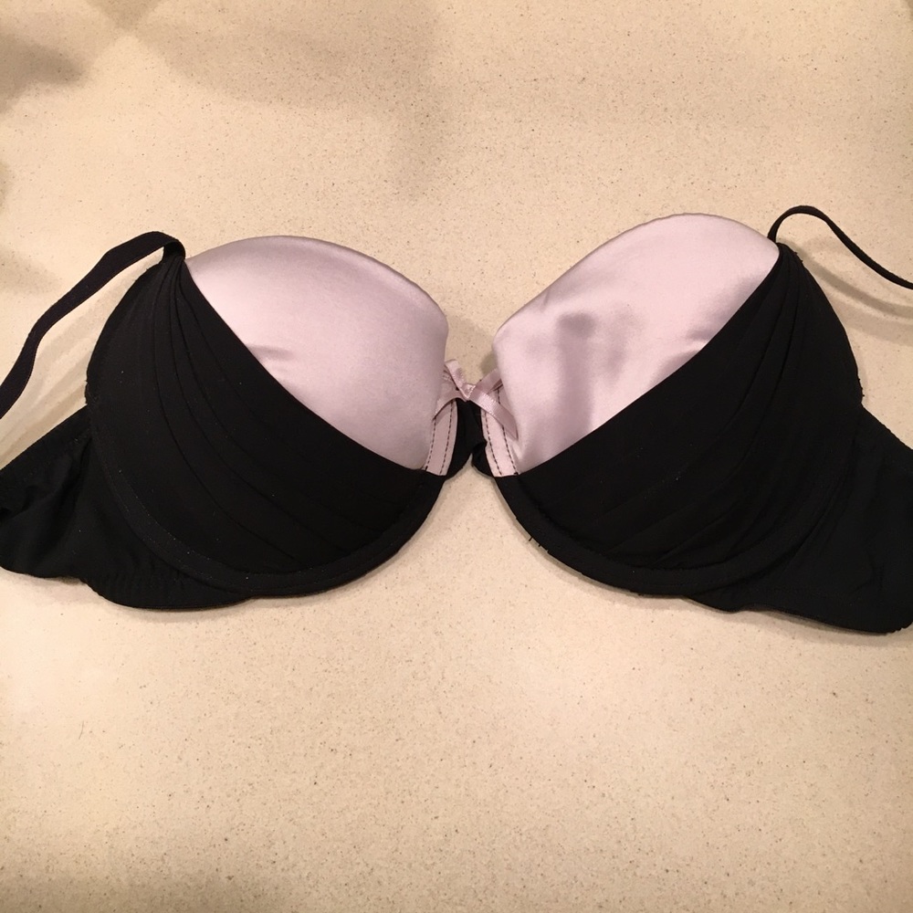 White and black super padded push up bra
