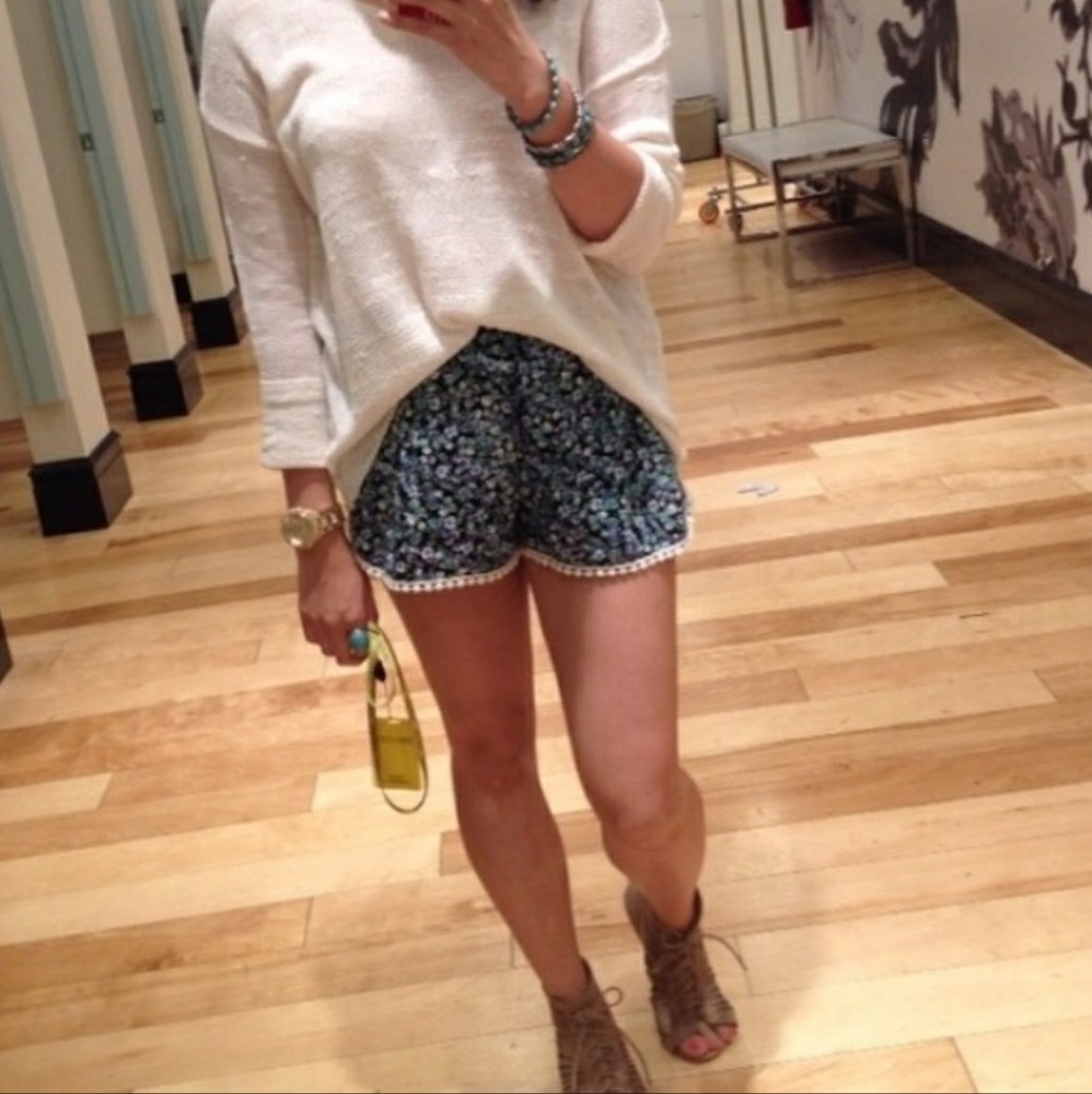 Lace Trim Floral Shorts