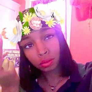 Meet your Posher, Regina