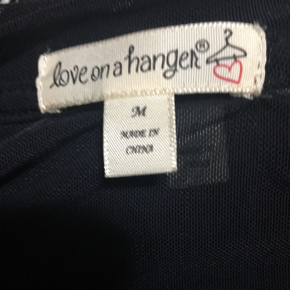 ๐บ๐บโLOVE ON A HANGERโ๐บ๐บ - Picture 5 of 6