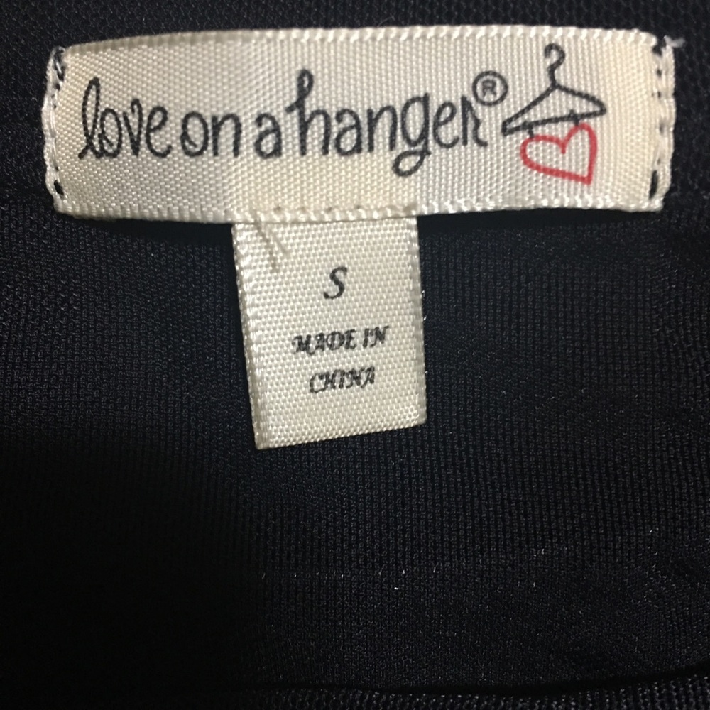 ๐บ๐บโLOVE ON A HANGERโ๐บ๐บ - Picture 6 of 6