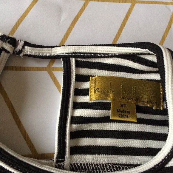 3/$35 Sample Sale! Nicole Miller Girls Top/Skirt - Picture 5 of 7