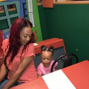 Meet your Posher, Paris