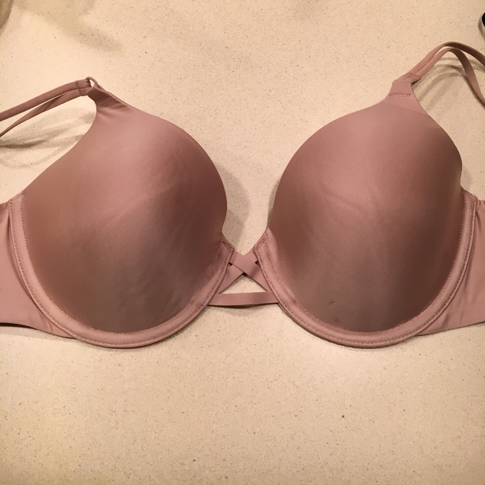 Very comfortable beige bra