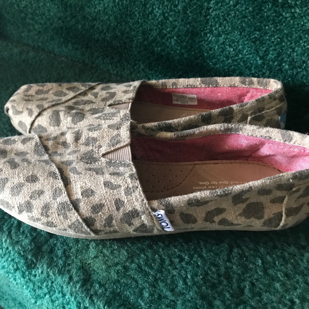 Toms shoes