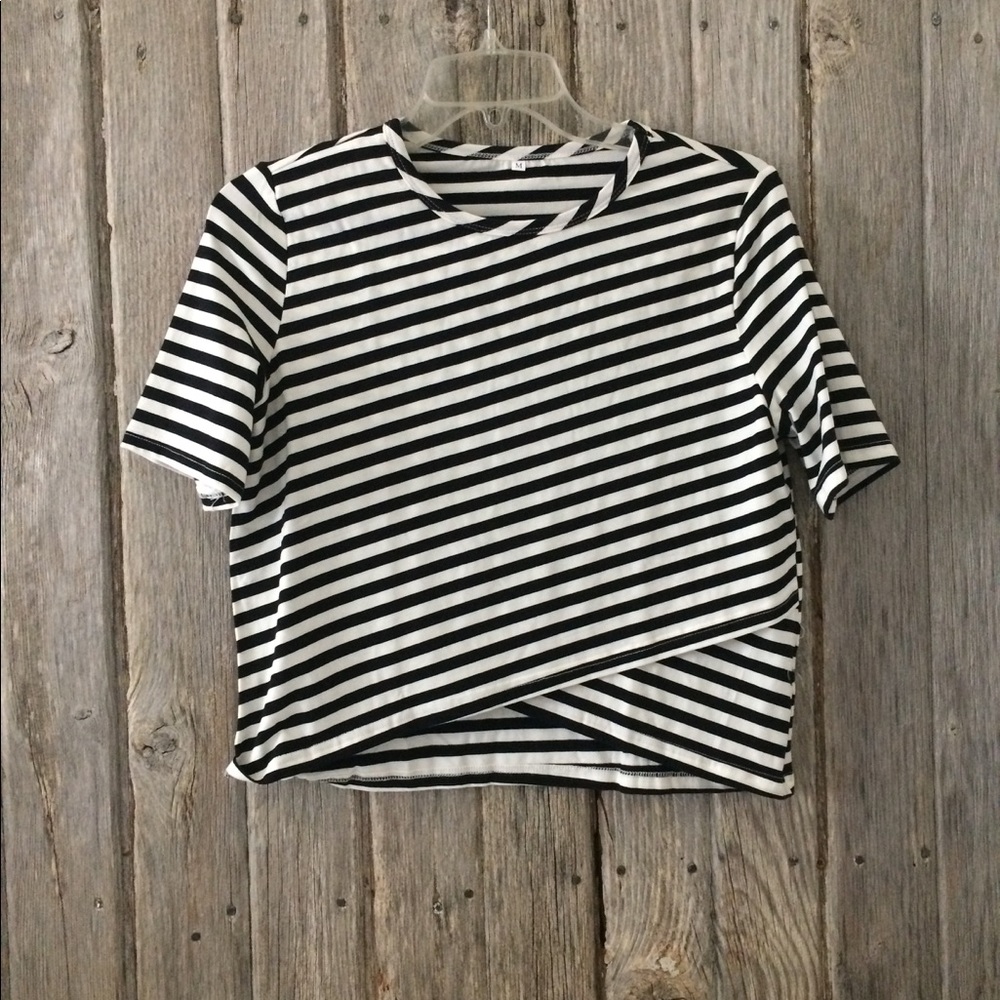 CROP TSHIRT tulip front!