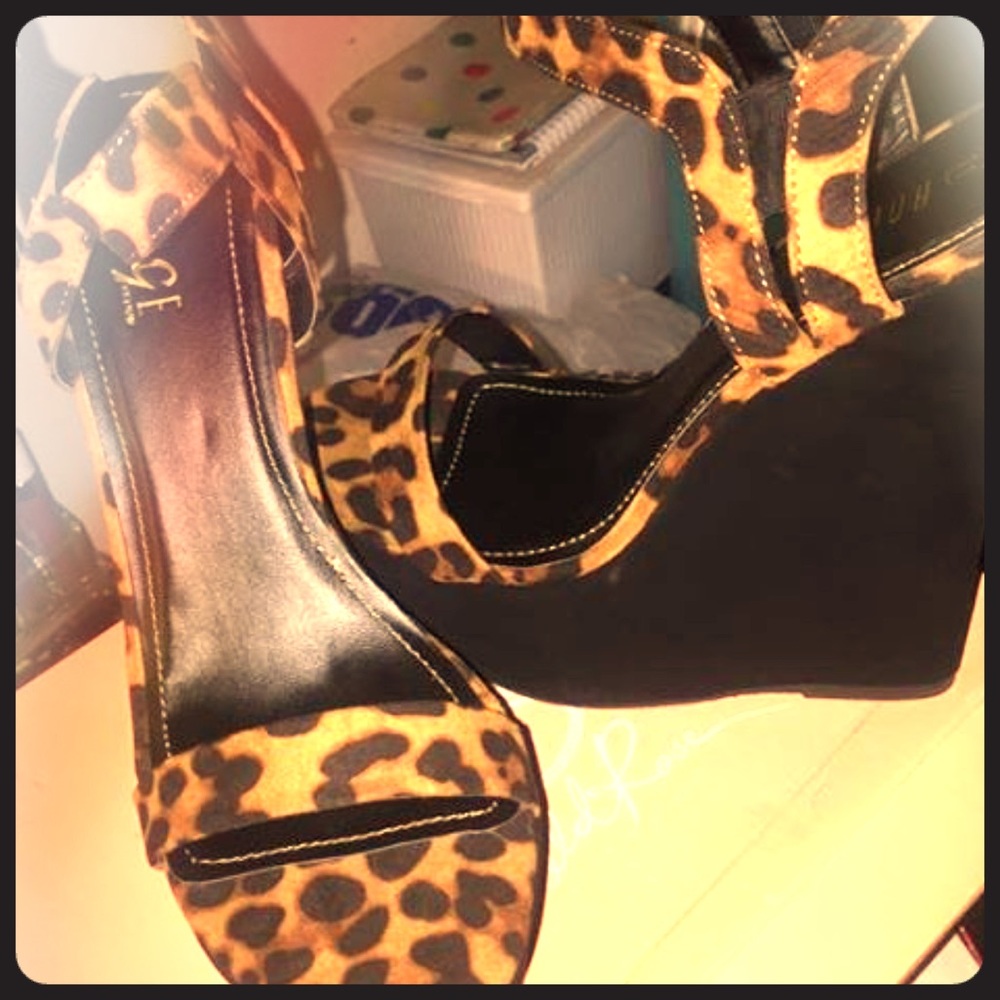 Cheetah strap wedges