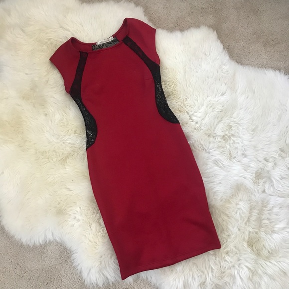 Beautiful Red Dress - Picture 3 of 7