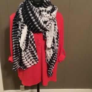 Comfy Red top! 💕Like New!