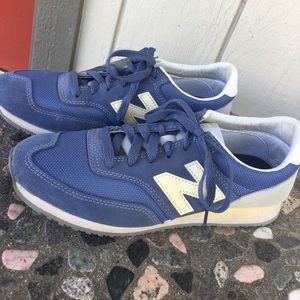 New balance 620 running sneakers