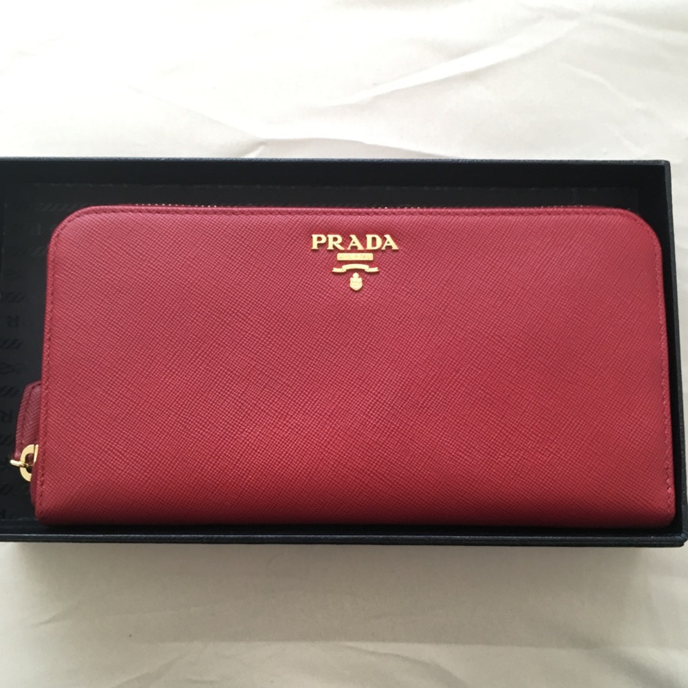 Red Fuoco Saffiano Prada Wallet