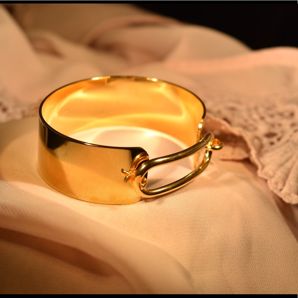 Bracelet Cuff with hinged latch