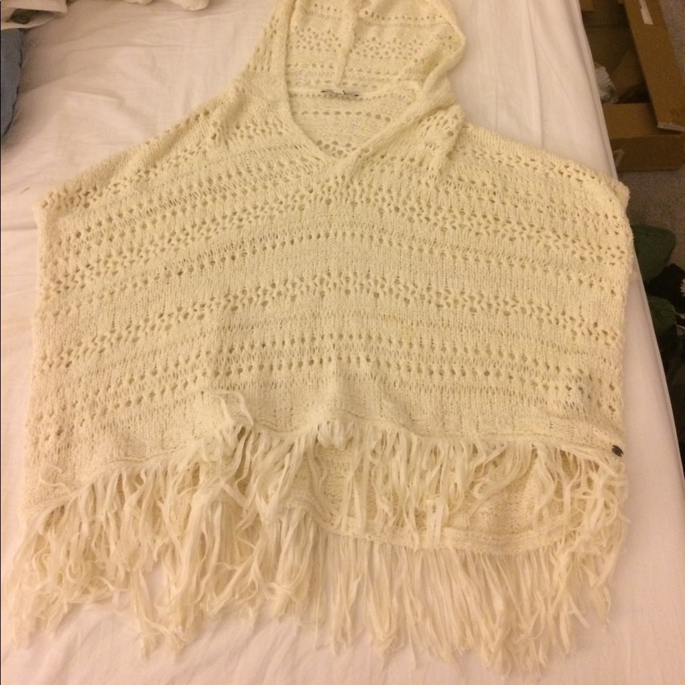 American Eagle Hooded Short Sleeve Poncho Sweater