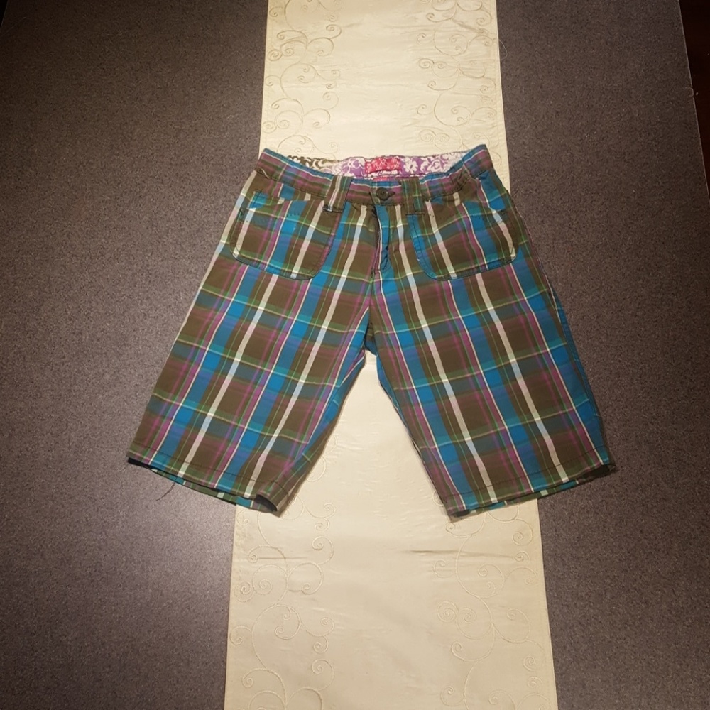 Children's Place Girls Plaid Bermuda shorts