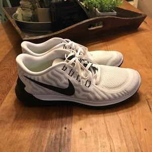 Size 11.5 Nike Free 5.0