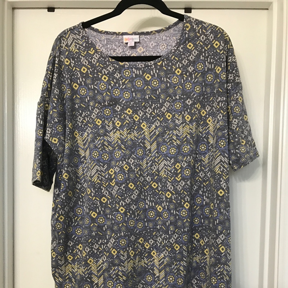 ❤️ MAKE AN OFFER ❤️ LulaRoe Irma NWOT