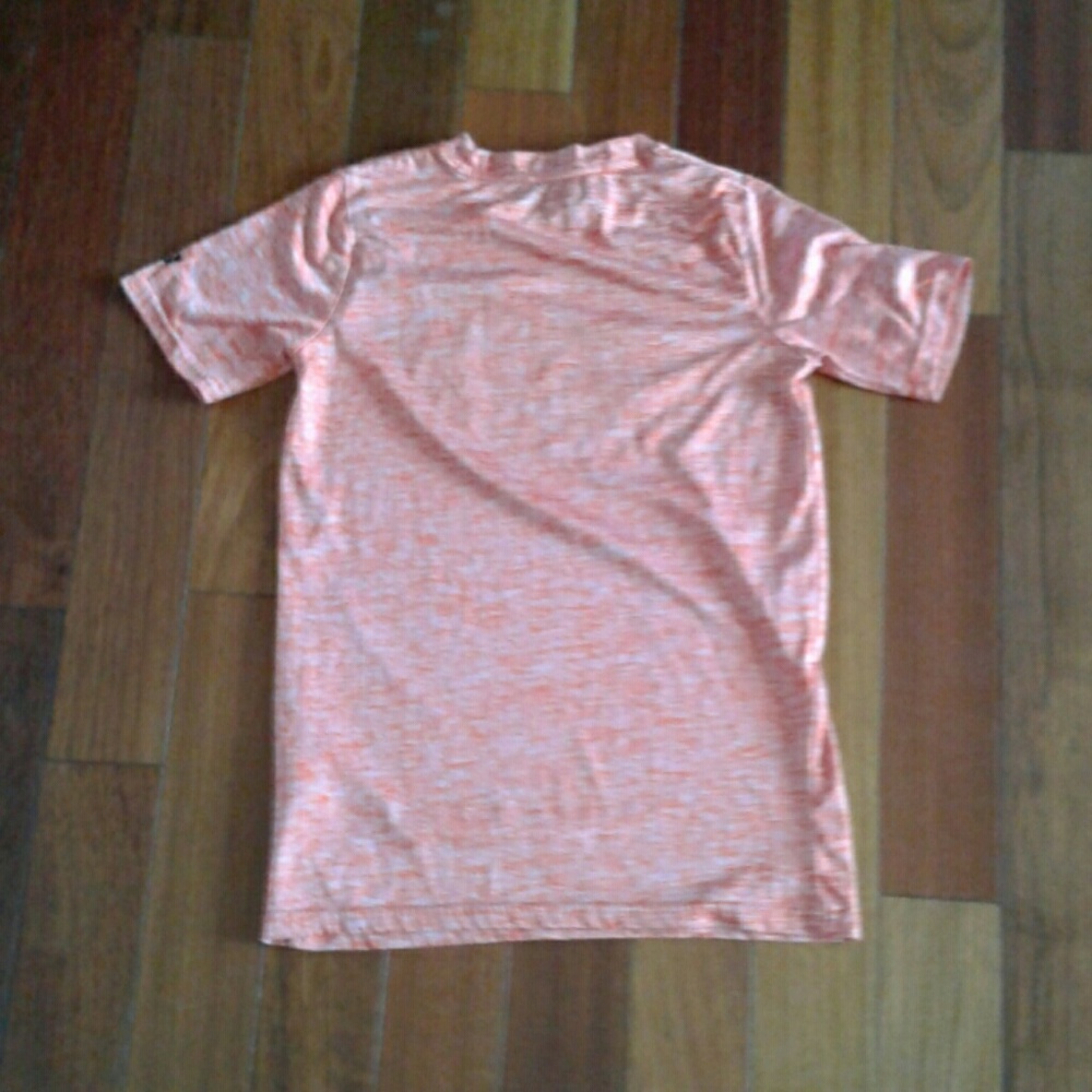 Shirt - Picture 3 of 4