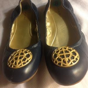 Flat shoes leather upper size 8M