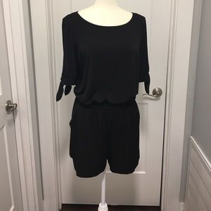 🆕Vince Camuto Short Romper